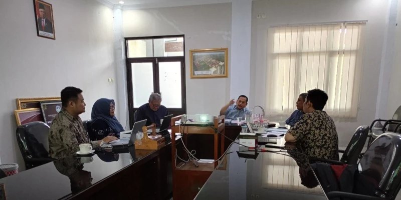 rapat_internal